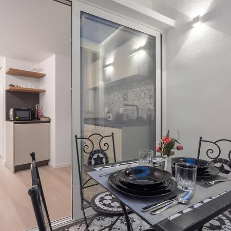 Roccella Apartment *